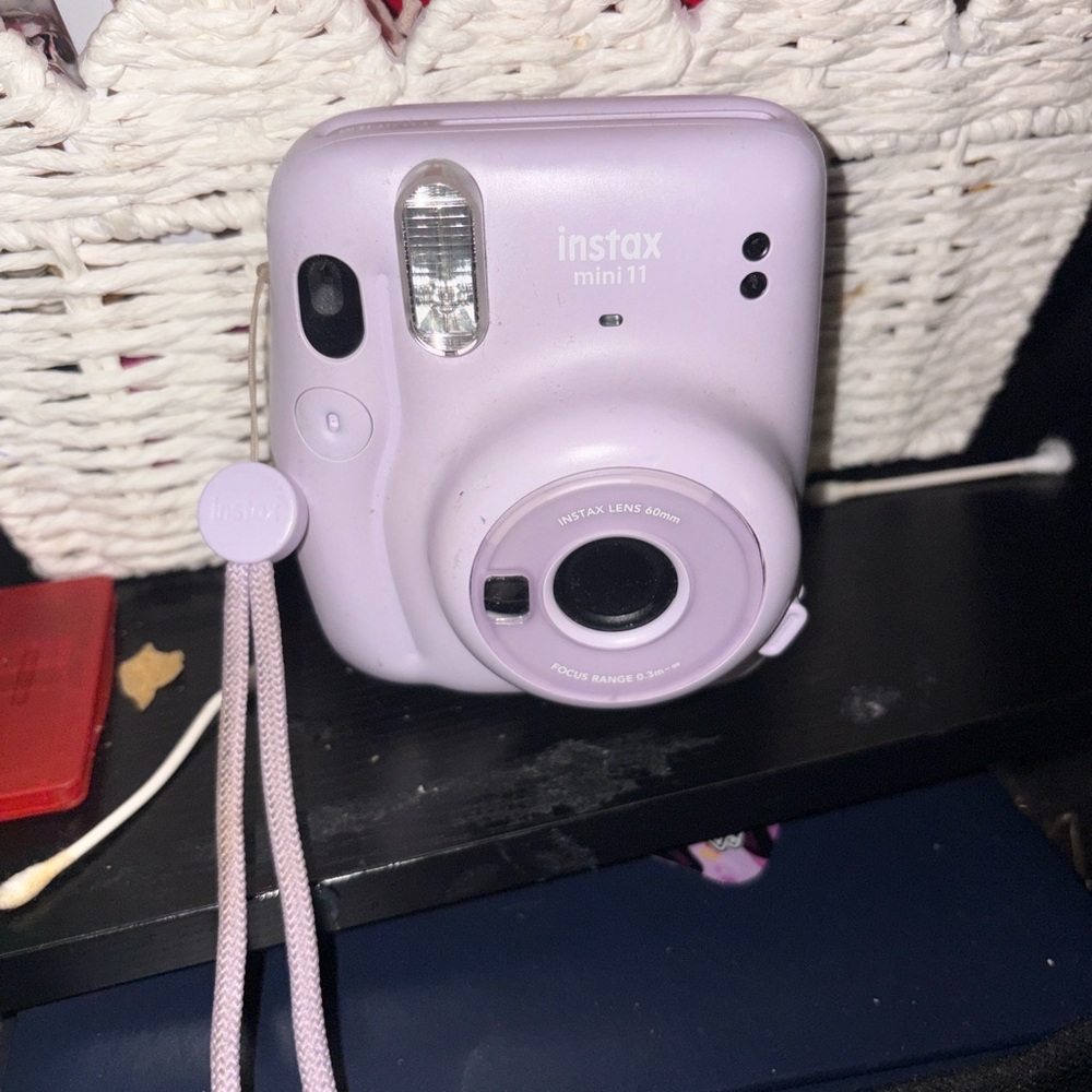 Instax Mini 11 in Lavender